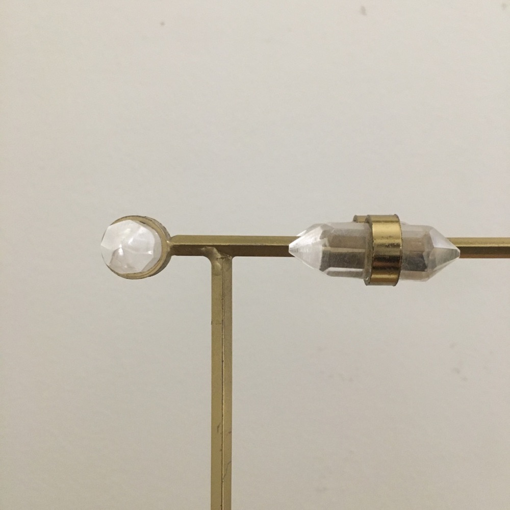 URBAN OUTFITTERS JEWELRY HOLDER